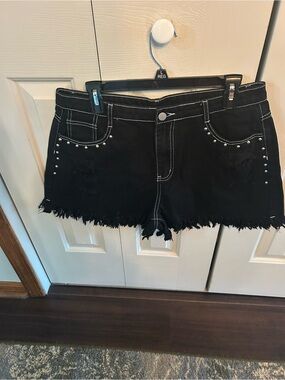 Black Distressed Frayed Hem Women's Denim Shorts